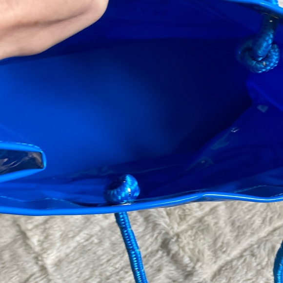 SCOOP NYC patent branded large vinyl shopper tote bag shopping rope handle strap - Picture 5 of 5